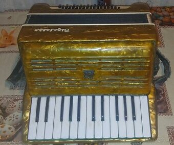 Lignatone Rigoletto)