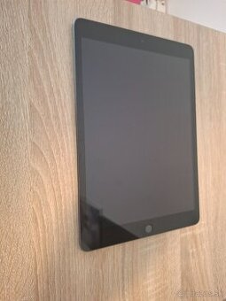 iPad Apple 9 Generácie 16