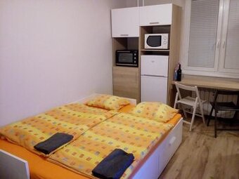 Prenájom garzónky v KE - Sever, Kustrova ulica, zariadená