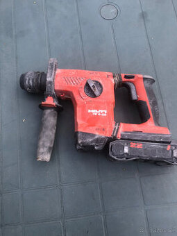 AKU Príklepová vŕtačka Hilti