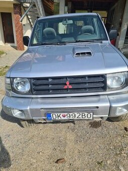 Mitsubishi pajero 2,5