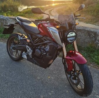 Honda CB125R