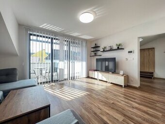 Moderný 3-izbový byt s terasou a parkovaním na prenájom – Ky