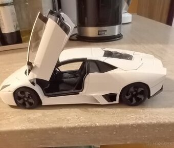 Lamborghini reventon autoart 1:18