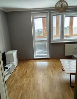 Na prenájom 3 izbový byt Bratislava-Rača
