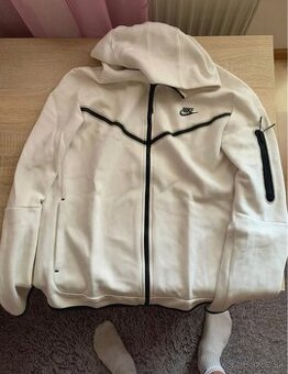 Tech Fleece