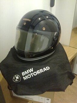 Motorkárska prilba BMW