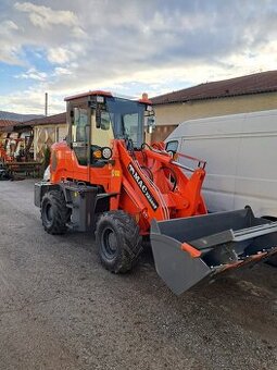 Čelný nakladač MACAO XK 200