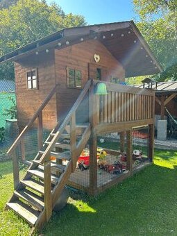 Záhradný detský domček