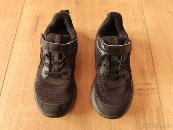 Tenisky NIKE č. 28,5 (18,2 - 18,5 cm) - TOP STAV