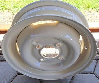 PLECH. DISK R15 4x130 - ŠKODA, PRÍVESNÝ VOZIK