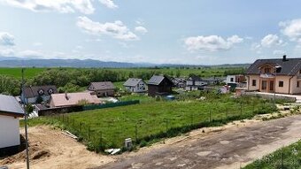 Stavebný pozemok 1 229 m² – Mlynica, vyhlad na Tatry