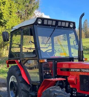 Predám kabínu na Zetor dvojkovej rady .