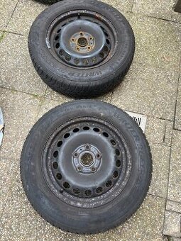 Sada zimných kolies (pneu DUNLOP Škodu Octavia 3 195/55 R15.