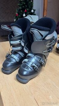 Lyžiarky ROSSIGNOL 23