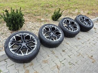 Predam - CUPRA Hadron 20" + Pirelli 255/40R20