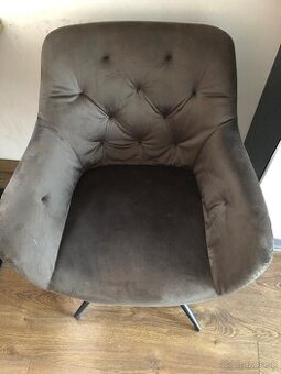 Pohodlne otocne kresielka