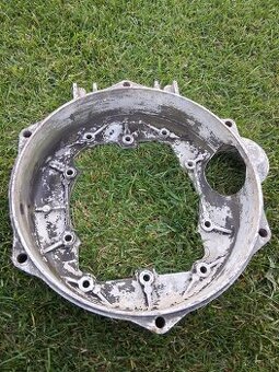 Predám prírubu na motor.