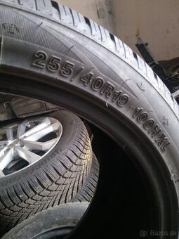 255/40 R19 100 H XL
