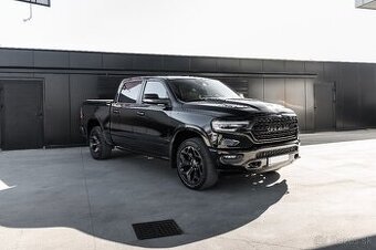 Dodge ram 1500 limited night edition 5.7 hemi 295kw