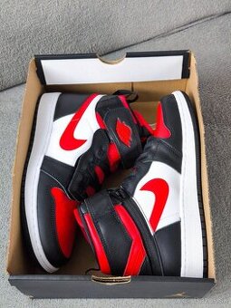 Nike air jordan 1 hi flyease size 40