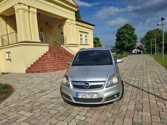 Ponúkam na predaj opel zafira B 7 mieste 1.9 CDTI 110 kw