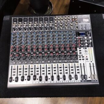 Mix pult