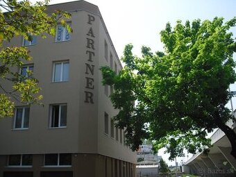 Zariadená kancelária do prenájmu
