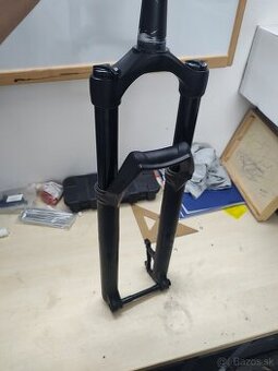 Marzocchi BOMBER Z2 odpružená vidlica, 140 mm, OEM