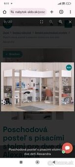 Poschodová posteľ s dvomi pisacimi stolikmi