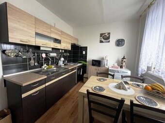 ZNÍŽENÁ CENA    Slnečný 3 izbový byt v Sobranciach