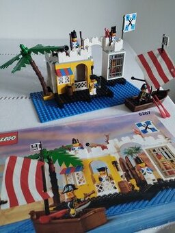 LEGO Pirates 6267 Lagoon Lock-Up
