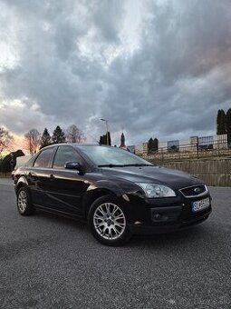 Ford Focus 1.6 benzín