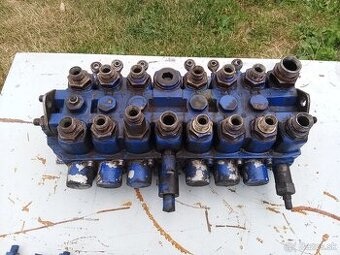 Hydraulický rozvádzač na mechanickú ruku