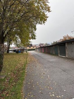 Garaz v Brezne-v meste