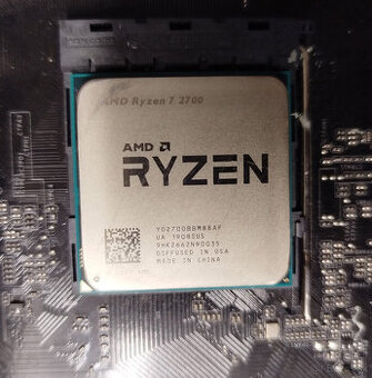 procesor AMD Ryzen 7 2700 socket AM4