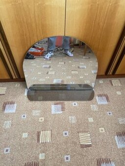 Kúpeľňové zrkadlo