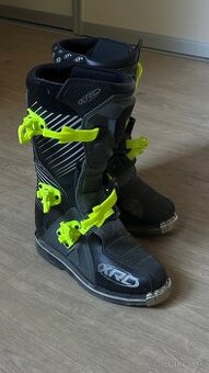 Predám motokrosové čižmy - 1