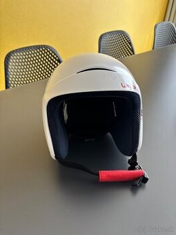 Predám detskú lyžiarsku prilbu Wedze, veľkosť 50-54