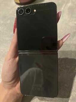 Samsung Galaxy Z Flip5