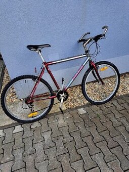 Bicykel Piranha, veľkosť kolies 26, červeno-sivý