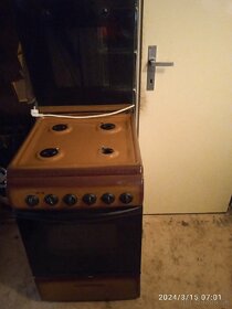 Predám sporák na zemný plyn za60€