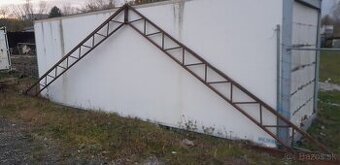 Strešné väzníky , ocelový väzník