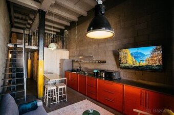 Prenájom veľký 1 izbový byt s terasoU CENTRUM, SMALTOVNA