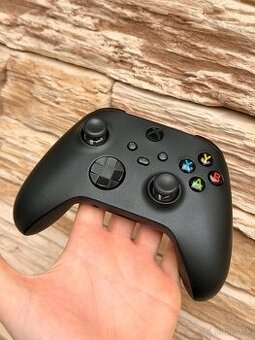 Ovládač na Xbox One Čierny