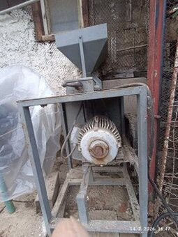 Predám Šrotovník.