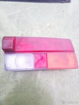 prave zadne svetlo skoda 105,120,125,130,135,136,rapid