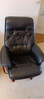 Kožené kreslo