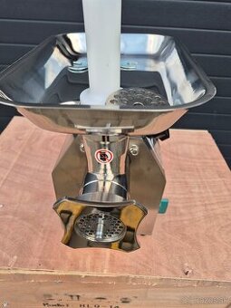 Mlynček na mäso 12" masiarský vlček rezačka 12 "