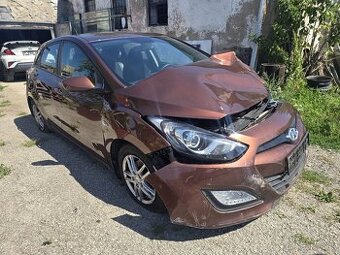 Hyundai i30 1.4i MPI DOHC CVVT Comfort, 12TKM  MOTOR OK
